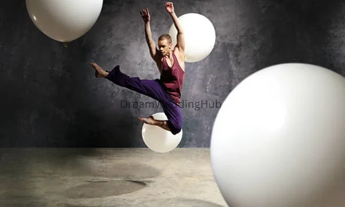 DANCE UNIVERSAL INSTITUTE